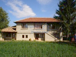 Houses / Villas for sale near Targovishte - 5489