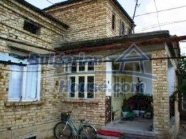 Houses / Villas for sale near Targovishte - 5516