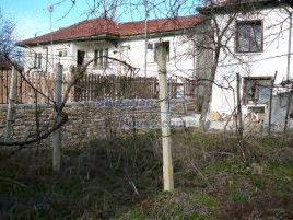Houses / Villas for sale near Gabrovo - 5765