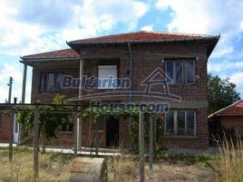 Houses / Villas for sale near Nova Zagora - 8832