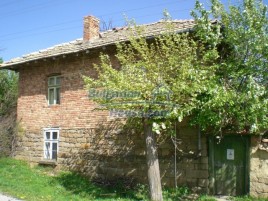 Houses / Villas for sale near Antonovo - 10236