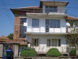 Houses / Villas for sale near Elhovo - 11141