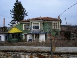 Houses / Villas for sale near Elhovo - 11486