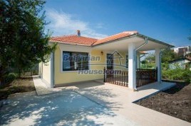 Houses / Villas for sale near Kameno - 11503