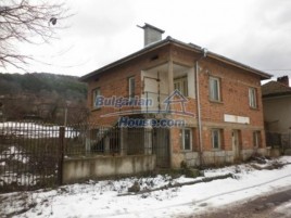 Houses / Villas for sale near Montana - 11839