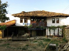 Houses / Villas for sale near Dryanovo - 12401