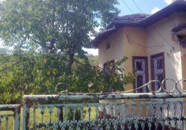 Houses / Villas for sale near Botevgrad - 12020