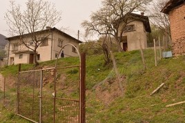 Houses / Villas for sale near Sofia District - 12685