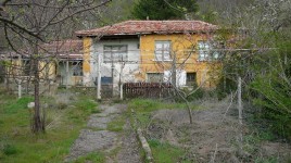 Houses for sale near Kazanlak - 11052