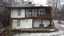 Houses for sale near Ugarchin - 12443