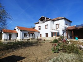 Houses / Villas for sale near Dryanovo - 12785