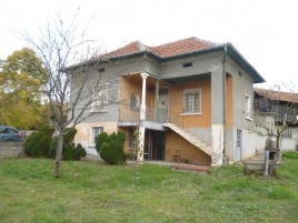 Houses / Villas for sale near Mezdra - 12827