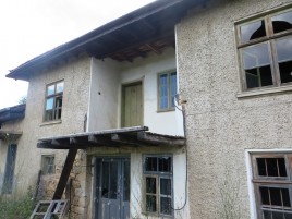 Houses / Villas for sale near Polski Trambezh - 13162