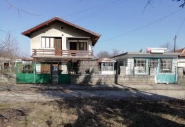 Houses / Villas for sale near Dobrich - 13263