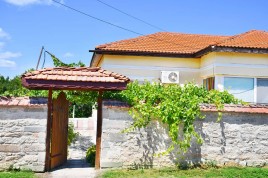 Houses for sale near Dobrich - 13275