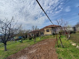 Houses / Villas for sale near Devnya - 13299