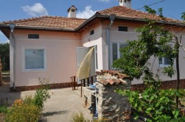Houses / Villas for sale near Balchik - 13387