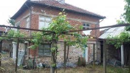 Houses for sale near Haskovo - 13396