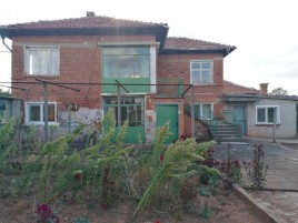Houses / Villas for sale near Haskovo - 13402
