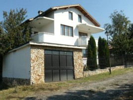 Houses / Villas for sale near Albena - 13488