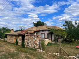 Houses / Villas for sale near General Toshevo - 13738