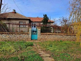 Houses / Villas for sale near Dobrich - 13892