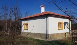 Houses / Villas for sale near Dobrich - 13920