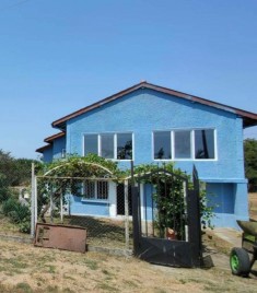 Houses / Villas for sale near Dobrich - 13947
