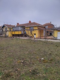 Houses / Villas for sale near Elhovo - 14031
