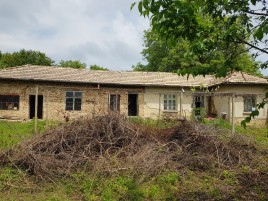 Houses for sale near Targovishte - 14540