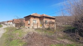 Houses for sale near Svishtov - 15906