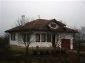 9855:1 - Двухэтажный болгарскый дом недалеко от города Добрич!