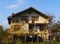 11118:1 - Rural house in the center of a quiet village, beautiful scenery