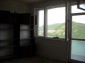 11192:14 - Sunny rural house near a dam lake,Kardzhali