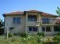11217:1 - Rural house with a large and beautiful garden near Elhovo