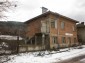 11839:1 - Massive brick house near Montana – nice views and location