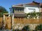 11914:1 - Splendid massive house with sunny flower garden in Elhovo