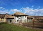 13782:2 - Bulgarian house next to a small river between Popovo and Ruse 