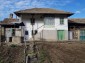 13782:14 - Bulgarian house next to a small river between Popovo and Ruse 