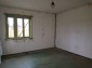 13788:40 - Rural Bulgarian house 18 km from Popovo with many outbuidlings