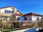 15667:5 - Spacious Two-Unit Property with Garden Near the Coast