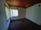 15768:36 - Rural Bulgarian house with barn close to forest in Vratsa region